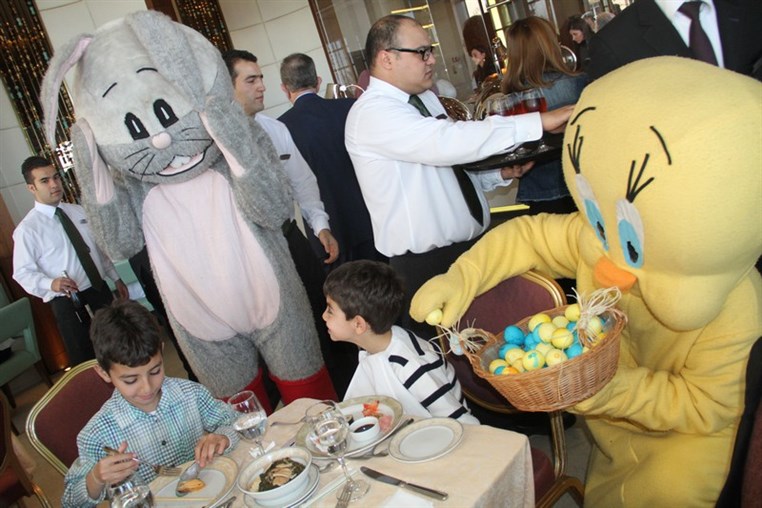 Easter at Mondo